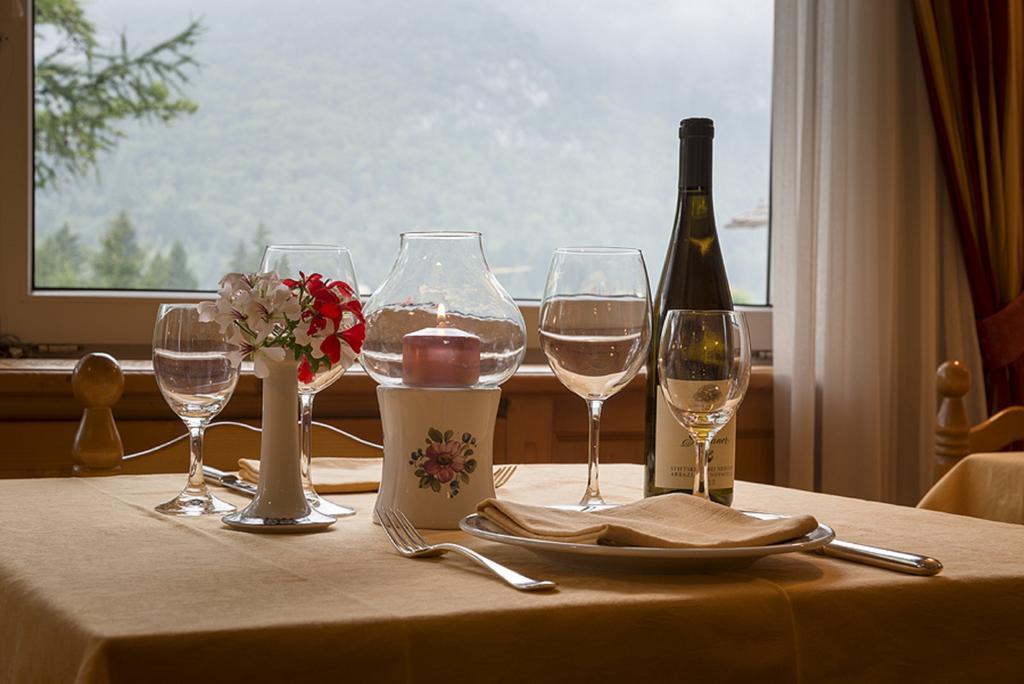 Lake&Nature Hotel Gloria Molveno Εξωτερικό φωτογραφία